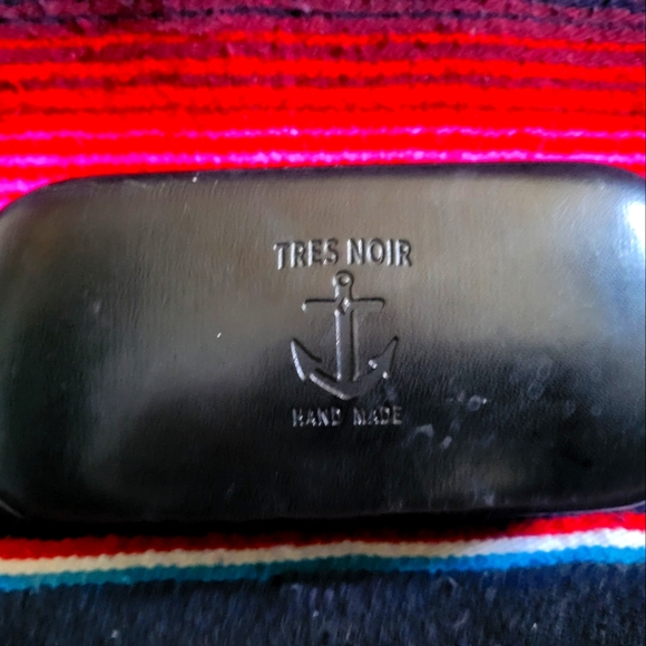 Tres Noir Tortoise Sophia Sunglasses - Picture 6 of 6